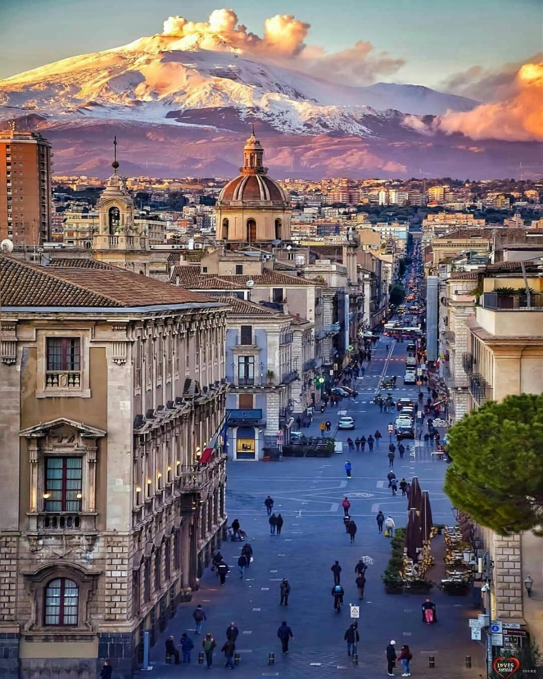 Οίκος Εω Apartment Catania Exterior photo